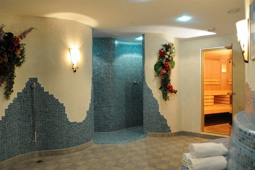 Hotel Bergkristall Brennero Bagian luar foto
